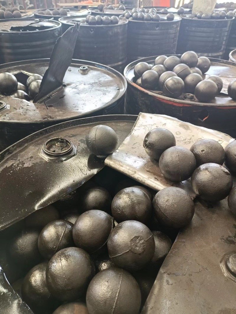 Chromium Cast Steel Ball Chromium Cast Steel Ball